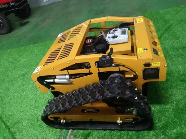 无线遥控割草机告别传统除草模式